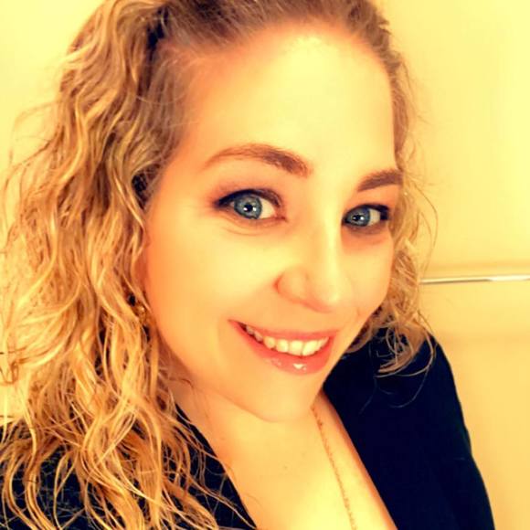 Profile Picture of Nicole Loguidice (@cuteynj0683) on Poshmark
