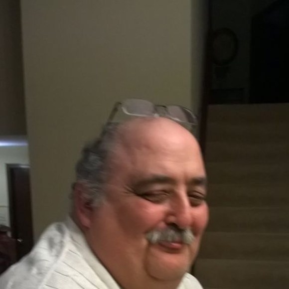 Profile Picture of David Totten (@ddaveb4) on Poshmark