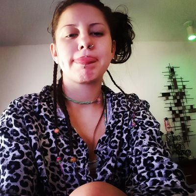 Profile Picture of Corina Potts (@anastasia111x) on Twitter