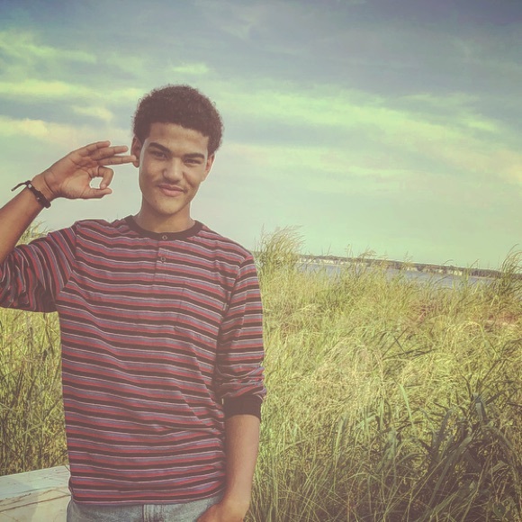 Profile Picture of Gary Gamble (@g59412) on Poshmark