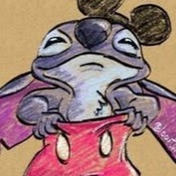 Profile Picture of Justice Edberg (@justice124) on Poshmark