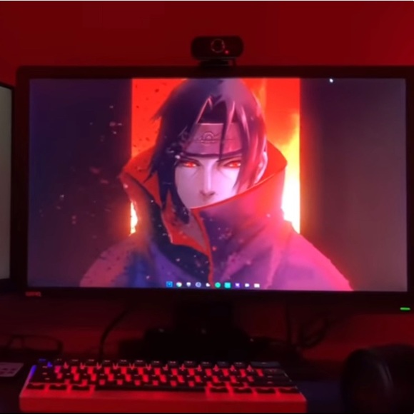 Profile Picture of Angel Anzures (@angelanzures) on Poshmark