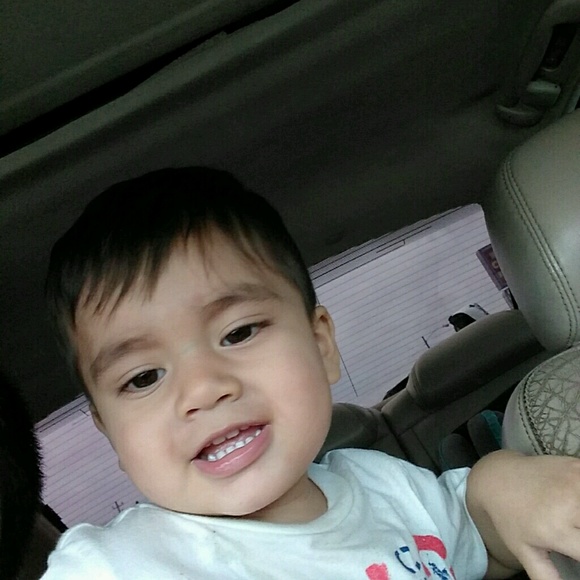 Profile Picture of Daniel Rojo (@danielr713) on Poshmark