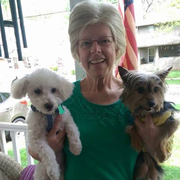 Profile Picture of Dorothy Kapusinski (@dkapusinski) on Poshmark