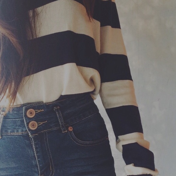 Profile Picture of Violet Eiford (@violetlafayette) on Poshmark