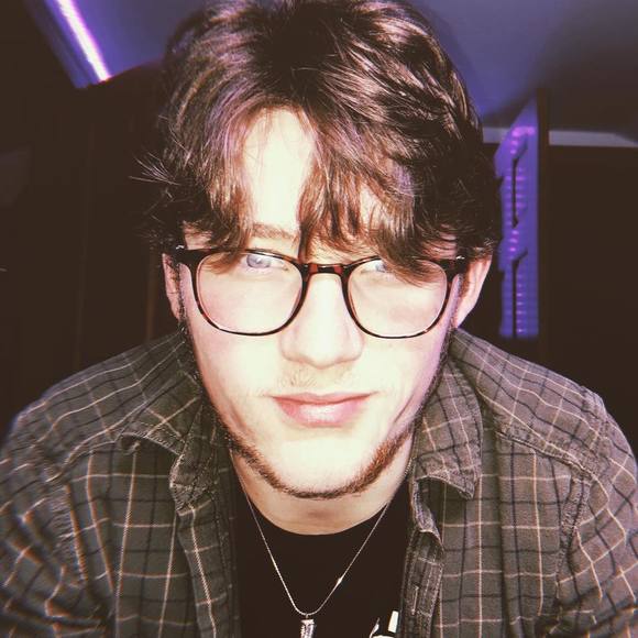 Profile Picture of Bailey Horrall (@baileyhorrall) on Poshmark