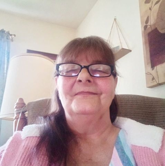 Profile Picture of Cheryl Rego (@momtiny60) on Poshmark