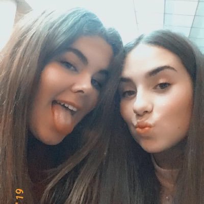 Profile Picture of Lucia Pereda (@lucia12002) on Twitter