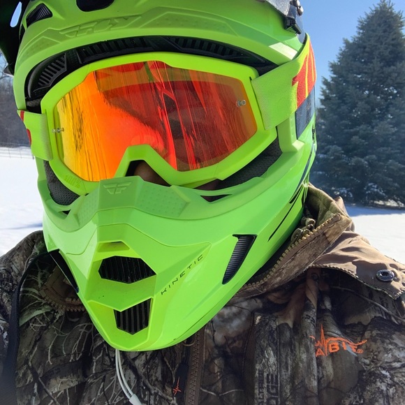 Profile Picture of Kalla Karras (@kallakarras) on Poshmark