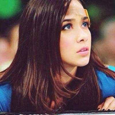 Profile Picture of Laura Isabel Cora . (@alovelaura) on Twitter