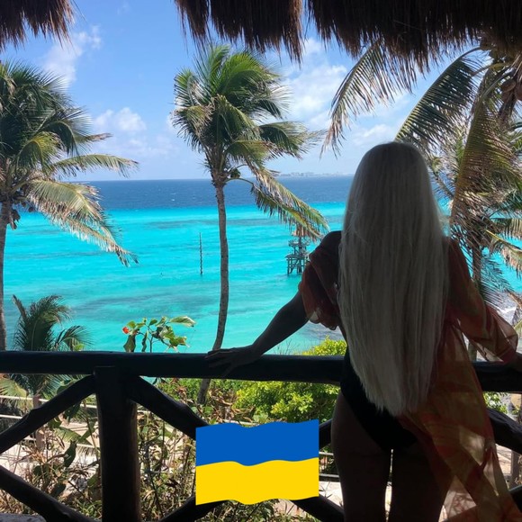 Profile Picture of Natalie Oleynik (@natalieoleynik) on Poshmark