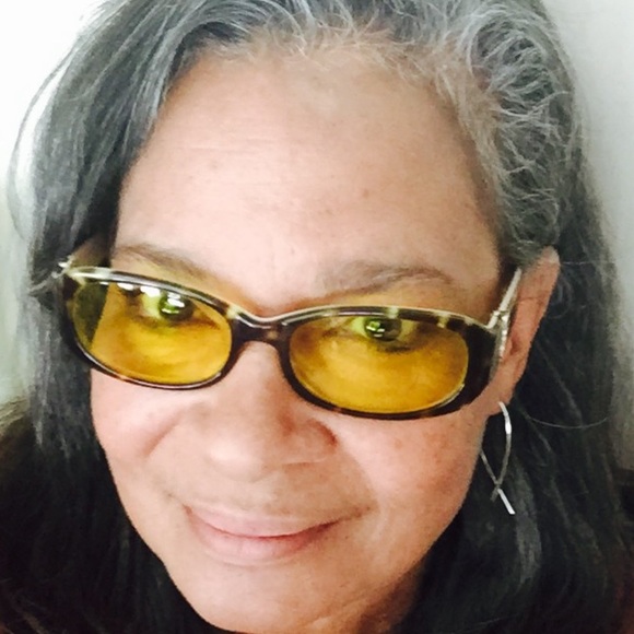 Profile Picture of Dawnn Inge (@investigatoring) on Poshmark
