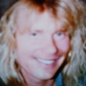 Profile Picture of Robert Michaels (@Lisztomania1) on Youtube