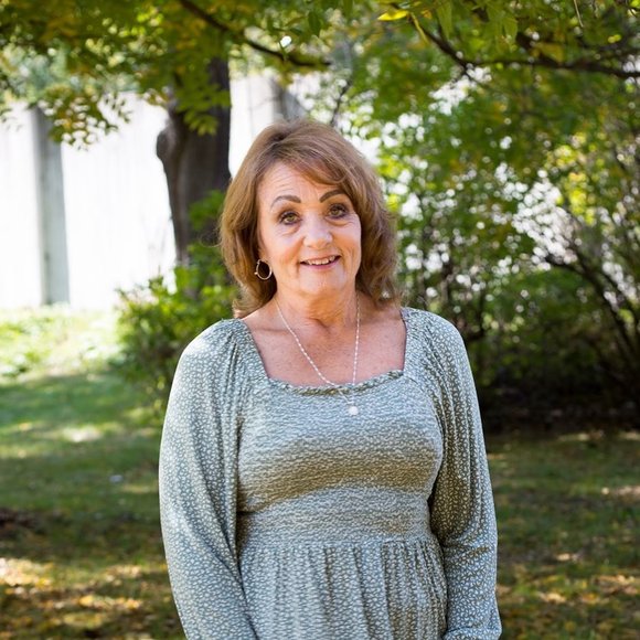 Profile Picture of Peggy Zecher (@peggyzecher) on Poshmark