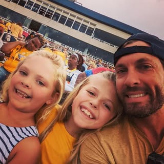 Profile Picture of 𝗕𝗿𝗮𝗱 𝗙𝘂𝗾𝘂𝗮 | 𝙍𝙚𝙖𝙡𝙩𝙤𝙧® (@bradleyfuqua1) on Instagram