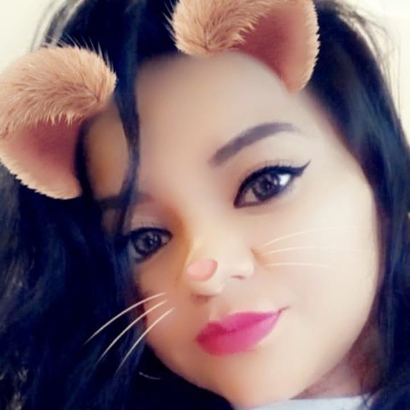 Profile Picture of Katracha Katracha (@varelaashley818) on Poshmark