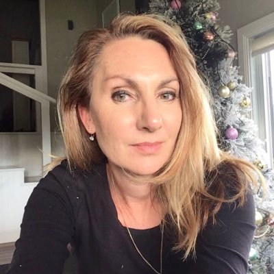 Profile Picture of Susanna Roberts (@RobertsSuesie) on Twitter