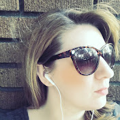 Profile Picture of Ashley Malcolm (@alittlebit_ashley) on Youtube