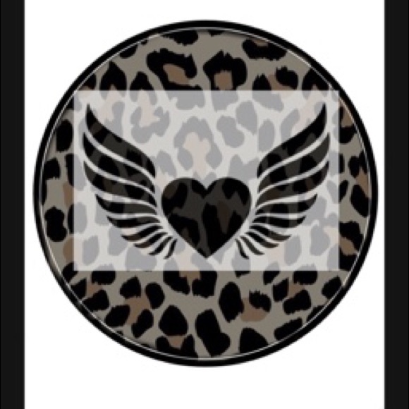 Profile Picture of Brian Osorio (@brianosorio131) on Poshmark