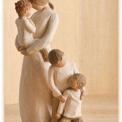 Profile Picture of Shelley Todd (@mommamiaWT) on Twitter