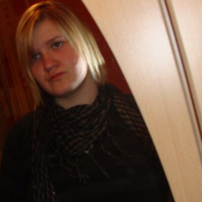 Profile Picture of Stefanie Schulz (@Russiia17) on Twitter