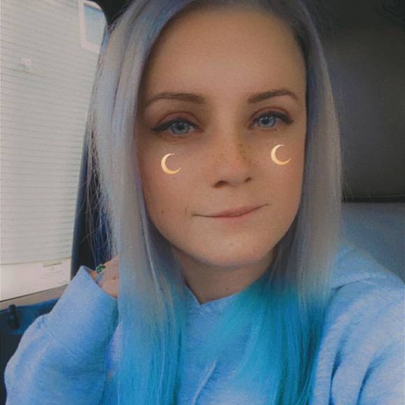 Profile Picture of Chelsea Solazzo (@chaotic718) on Poshmark