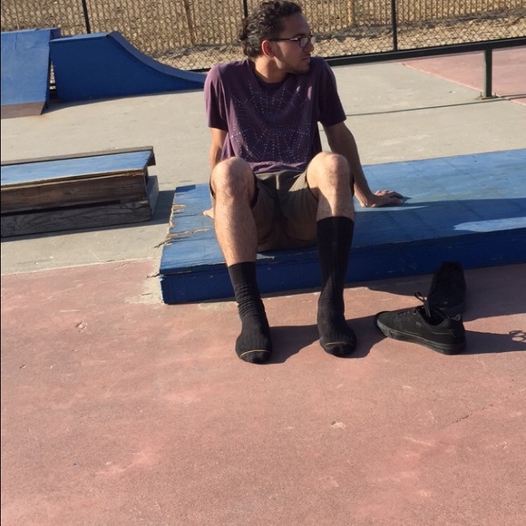 Profile Picture of Aaron Gomes (@agomes1996) on Poshmark