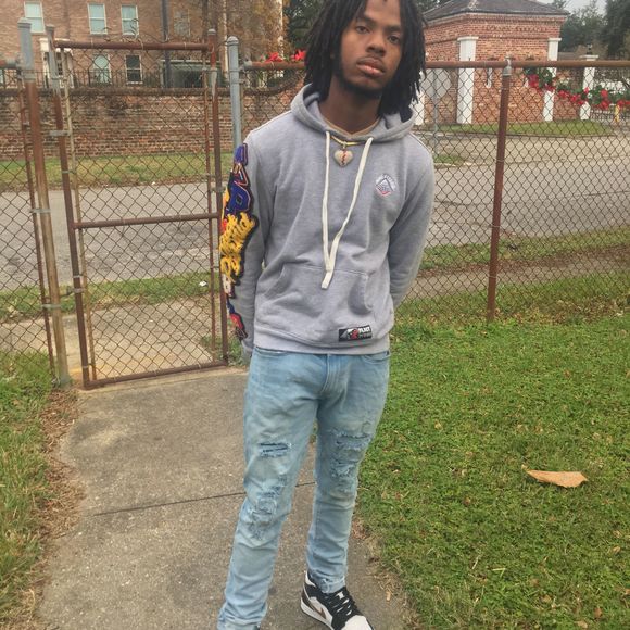 Profile Picture of Malcolm Davis (@malcolmx504) on Poshmark