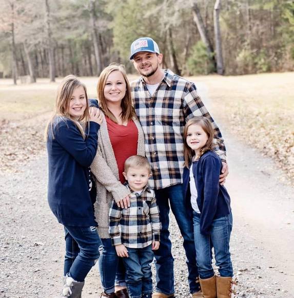 Profile Picture of Josh Garvin (@josh_garvin) on Poshmark