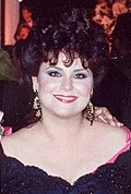 Profile Picture of Delta Burke - Wikipediaon Wikipedia