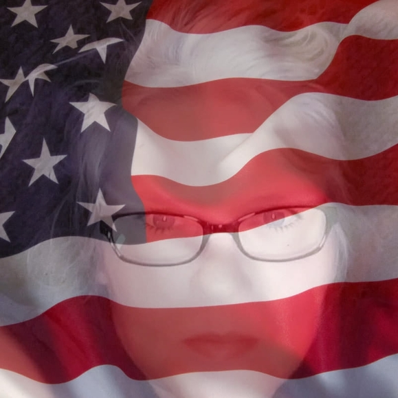 Profile Picture of Lisa Neisler (@neislerl) on Poshmark