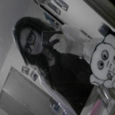 Profile Picture of Rosalind Brooks (@@rosalindmvzc) on Twitter