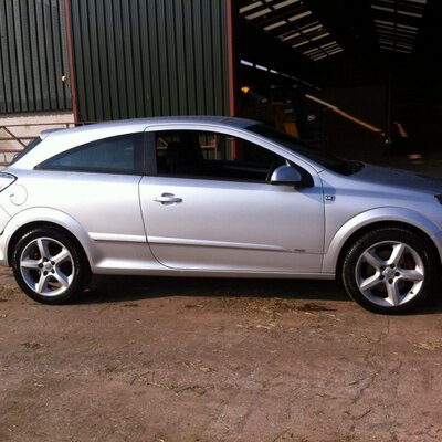 Profile Picture of Go 4 It Dorris (@PaulDozgah) on Twitter