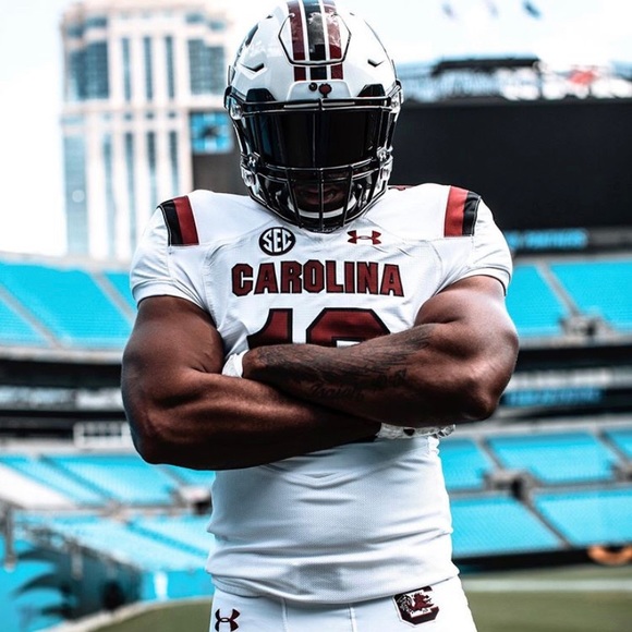 Profile Picture of David Hagelston (@davidh_28) on Poshmark