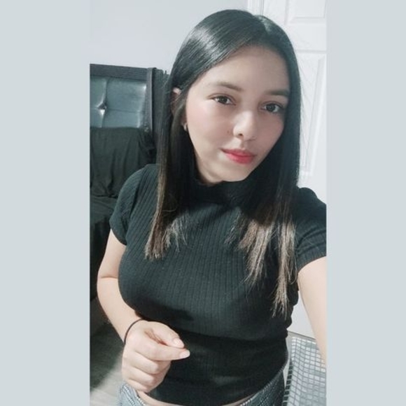 Profile Picture of Cesia maholy Hernández (@alessandro21314) on Poshmark