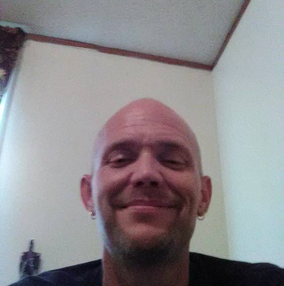 Profile Picture of Chad Harper (@chadharper) on Poshmark