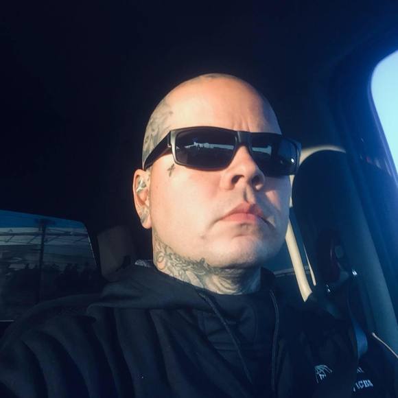 Profile Picture of Vega Alex (@ruthless8340) on Poshmark