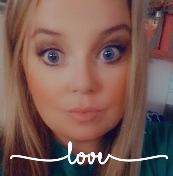 Profile Picture of Danielle Hendricks (@dhendricks23) on Poshmark