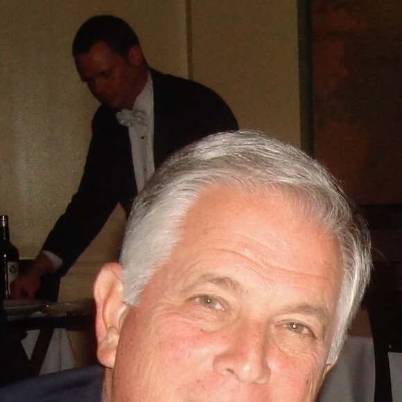 Profile Picture of Steve Shapiro (@mema42) on Poshmark