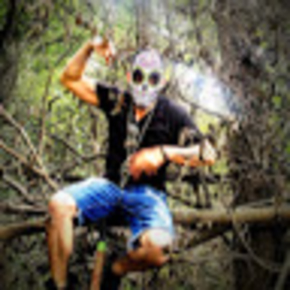 Profile Picture of Tarzan Tarbill (@ktarzan33) on Poshmark