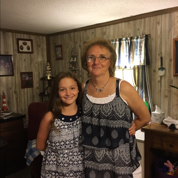 Profile Picture of Gail Pruitt (@mamagail1) on Poshmark