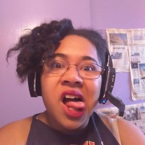 Profile Picture of Cora Fluker (@RndmFemaleAdult) on Twitter