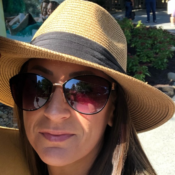 Profile Picture of Brianna Skinner (@justamom231) on Poshmark