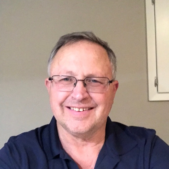 Profile Picture of Tim Carlisle (@carlisle7) on Poshmark