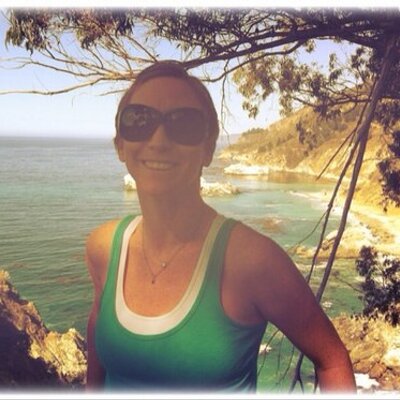 Profile Picture of Lindsay Weems (@ldub77) on Twitter