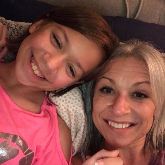 Profile Picture of Stephanie Powell (@sdp) on Poshmark