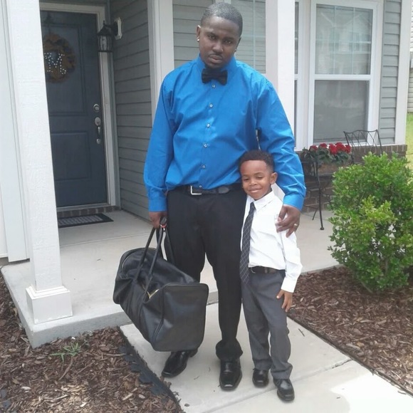 Profile Picture of Travis Moffatt (@moffatt200) on Poshmark