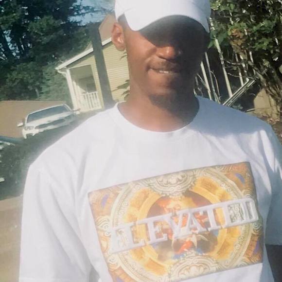 Chris Grace - Poshmark Profile Picture of Chris Grace (@chrisgrace825) on Poshmark