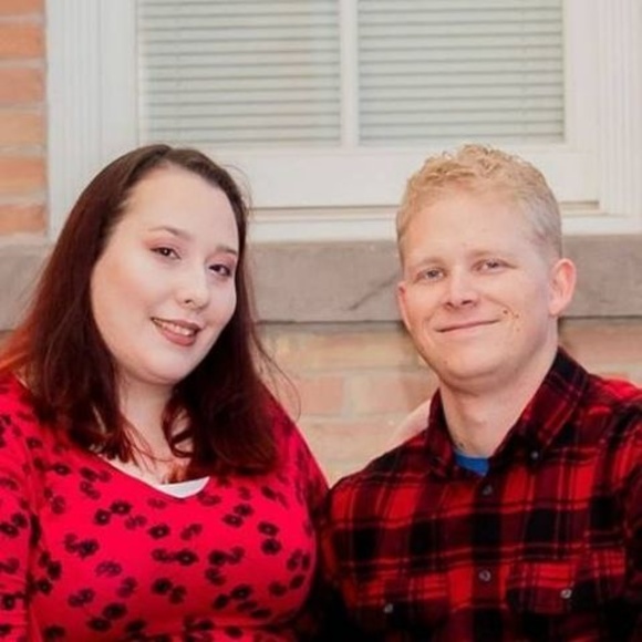 Amanda Greenland - Poshmark Profile Picture of Amanda Greenland (@amandagreenland) on Poshmark