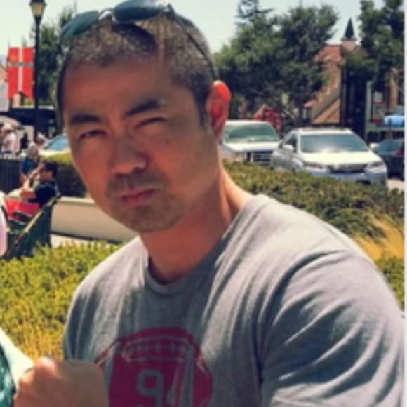Profile Picture of Wei-li Tsai (@weilitsai) on Poshmark